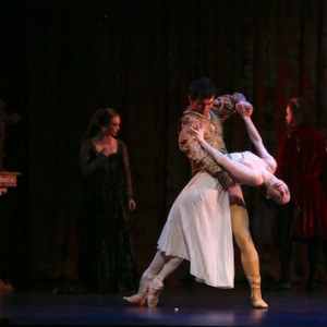 Tamara Rojo and Hao Bin.  Photo: David Kelly.
